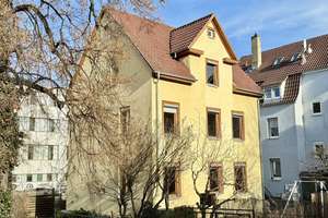 Sympathisches und familienfreundliches Wohnhaus mit viel Flexibilität – Die vollständige Adresse der Immobilie erhältst du vom Anbieter., 72762 Reutlingen-Mitte, Reutlingen – Vorschaubild 1