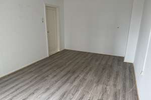 Anfragen nur per E-Mail. Ab sofort 2-Zimmer-Wohnung mit Balkon und Einbauküche/ Hochschulnähe – Bürgermeister-Smidt-Straße 34, 27568 Mitte, Bremerhaven – Vorschaubild 12