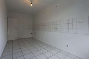 VOLLSTÄNDIG RENOVIERTE 3 ZIMMER WOHNUNG IN VENNHAUSEN MIT GROßEM BALKON UND NEUEM LAMINAT – Vennhauser Allee 186, 40627 Vennhausen, Düsseldorf – Vorschaubild 19