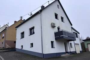 EIN PARADIES FÜR FAMILIEN...
Einfamilienhaus in Niederlinxweiler – Die vollständige Adresse der Immobilie erhältst du vom Anbieter., 66606 Sankt Wendel – Vorschaubild 8