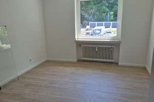 Helle, sonnendurchflutete 2-Zimmer-Wohnung mit großem Balkon ins Grüne – Ibacher Straße 8, 42855 Hasten-Mitte, Remscheid – Vorschaubild 5