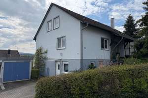 Gepflegtes Zweifamilienhaus mit 876 m2 Grund, Garage & Carport in gesuchter Wohnlage von Heuchlingen – Schulhalde 36, 73572 Heuchlingen – Vorschaubild 4