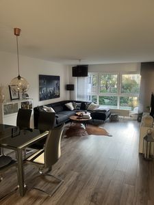 Helle 3-Zimmer-Wohnung mit Einbauküche und TG-Stellplatz am Schmölderpark