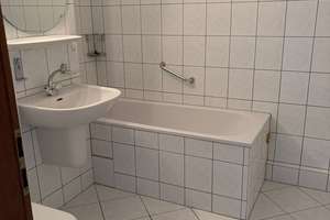 Exklusives Wohnen mit Weitblick – modernisierte 4-Zimmer-Eigentumswohnung – Die vollständige Adresse der Immobilie erhältst du vom Anbieter., 55126 Finthen, Mainz – Vorschaubild 8