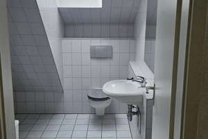 Lofartige Dachgeschosswohnung in Berlin Frohnau  60qm ab sofort  – Gralsburgsteig 33, 13465 Frohnau, Berlin – Vorschaubild 2