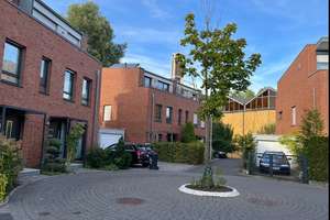 HAUS IM GRÜNEN  AN DER DÜSSEL - möbliert - MODERN HELL NEUWERTIG