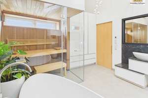 Modernisiertes Zweifamilienhaus in Alzenau
265 m² Wohnfläche – PV, Sauna & Premiumausstattung – Die vollständige Adresse der Immobilie erhältst du vom Anbieter., 63755 Alzenau – Vorschaubild 3