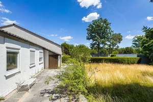 Viel Platz für die Familie mit großem Garten und Garagen – Handwerker-Projekt mit viel Potential – Die vollständige Adresse der Immobilie erhältst du vom Anbieter., 90473 Langwasser Südost, Nürnberg – Vorschaubild 2
