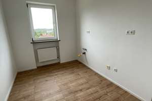 Top-sanierte 3-Zi.-Eigentumswohnung mit Balkon, Garage & Kapitalanlagepotenzial – Regensburg Süd – Die vollständige Adresse der Immobilie erhältst du vom Anbieter., 93057 Konradsiedlung-Wutzlhofen, Regensburg – Vorschaubild 5