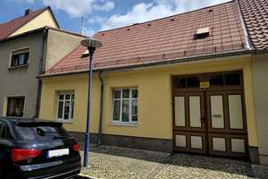 Charmantes Reihenhaus mit historischem Flair und großem Garten im Herzen von Roßlau – Elbstraße 12, 6862 Roßlau, Dessau-Roßlau – Vorschaubild 2