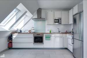Möbliert: Helle 3-Zimmer Dachterrassenwohnung auf Zeit mieten – Die vollständige Adresse der Immobilie erhältst du vom Anbieter., 80997 Allach, München – Vorschaubild 7