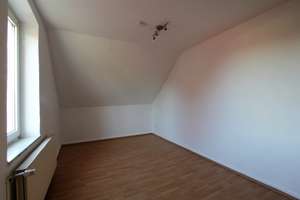 Schöne, helle, geräumige drei Zimmer Wohnung in Bochum, Westenfeld – Lochackerstrasse 50, 44867 Westenfeld, Bochum – Vorschaubild 3
