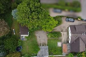 Selber einziehen oder vermieten? Mehrfamilienhaus in Bad Eilsen – Die vollständige Adresse der Immobilie erhältst du vom Anbieter., 31707 Bad Eilsen – Vorschaubild 3