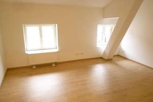 DESIGNER-DACHGESCHOSS-WOHNUNG MIT "2 SCHLAFZIMMERN" IN EINEM HISTORISCHEM STADTPALAIS – Wörthstraße 6, 65185 Mitte, Wiesbaden – Vorschaubild 10