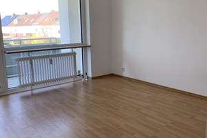 gepflegte 1-Zimmer-Wohnung mit Balkon und EBK – Rossinistraße 33, 85057 Nordwest, Ingolstadt – Vorschaubild 2