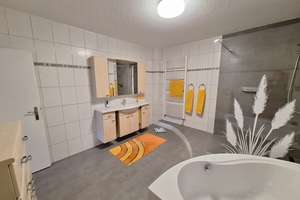 Freiwerdendes Zweifamilienhaus mit Garage in Toplage am Feldrand – Die vollständige Adresse der Immobilie erhältst du vom Anbieter., 90455 Kornburg, Worzeldorf, Nürnberg – Vorschaubild 12