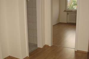 Schöne 4-Zimmer-Balkonwohnung – Ahrener Feld 45, 41238 Giesenkirchen-Mitte, Mönchengladbach – Vorschaubild 2