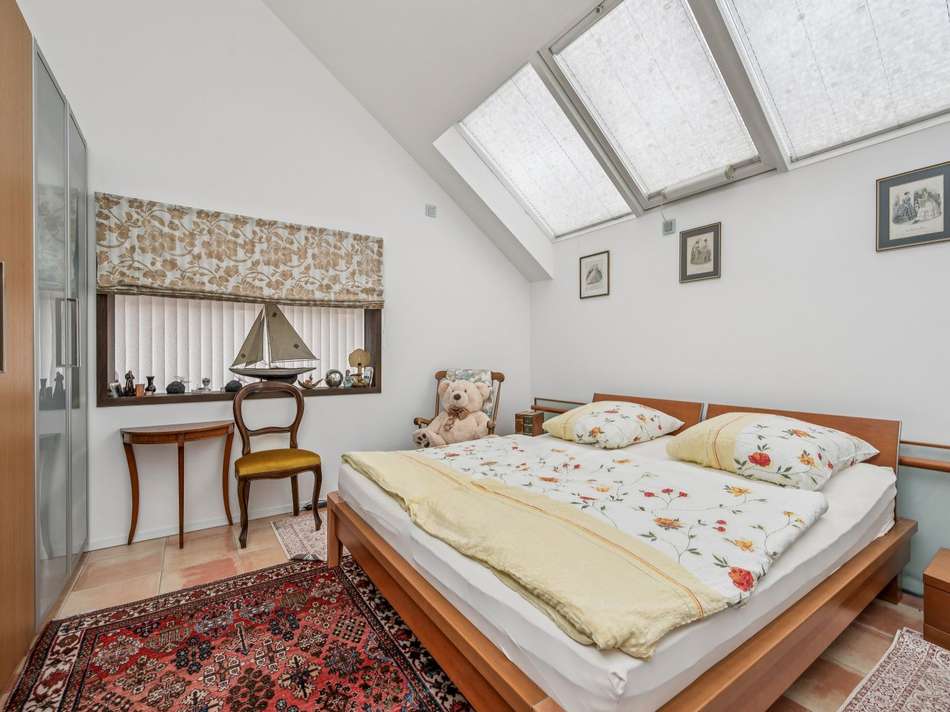 Schlafzimmer III OG