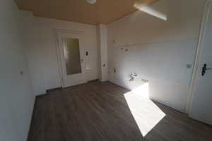 Ansprechende 4-Zimmer-Wohnung mit Balkon in Nürnberg Johannis neu renoviert – Kirschgartenstraße 81, 90419 Nürnberg – Vorschaubild 7