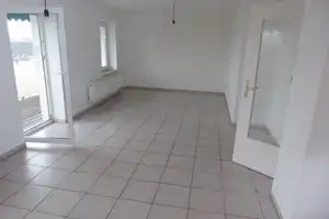 Weitblick garaniert! - Großer Südbalkon an einer schönen 3-Raum im DG auf dem Sonnenberg – Sonnenstr. 78, 9130 Chemnitz – Vorschaubild 9