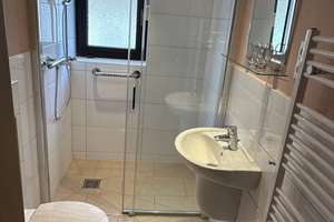 Viel Platz für den Alltag in diesem 5-Zimmer-Haus in Düsseldorf – Wendersstr. 31, 40472 Rath, Düsseldorf – Vorschaubild 19