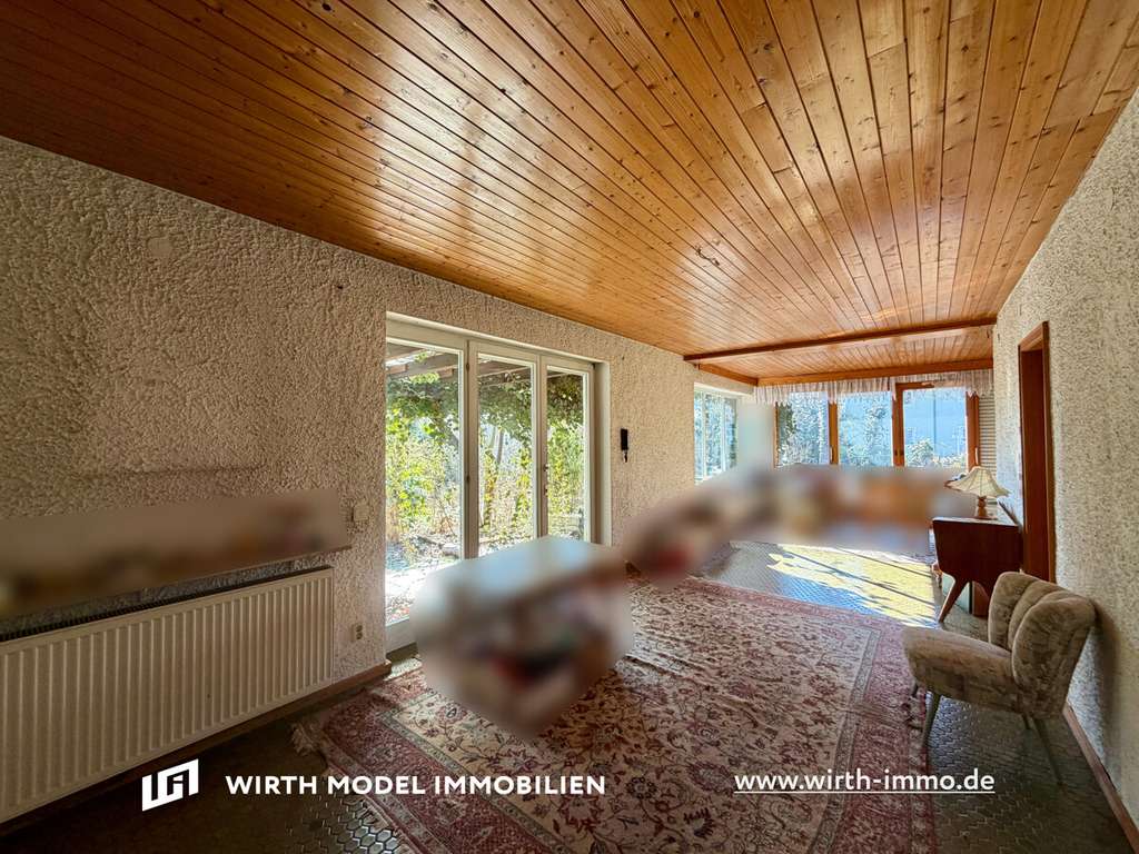 Immobilie in Haßfurt - Großes Einfamilienhaus mit Doppelgarage auf großem Grundstück in Haßfurt - Bild 3