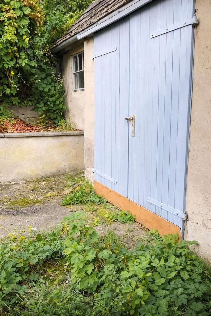 Immobilie in Bergen auf Rügen - Sanierungsbedürftiges Haus mit Potenzialgrundstück unweit des Marktplatz - Bild 3