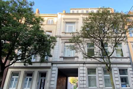 *** gehobene - 2-Zimmer-Wohnung - kernsaniert u. modern - im Denkmalobjekt - TOP Westpark Lage ***