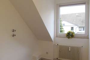 Höhenflug in Rüttenscheid/Bredeney!!! Renovierte 4-Zi. DG-Wohnung (114 m²) 3. OG  (WG geeignet) – Nelkengarten 5, 45133 Rüttenscheid, Essen – Vorschaubild 10