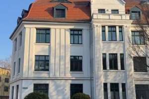 Großartige Stadtwohnung mit Balkon in Stadtfeld Ost