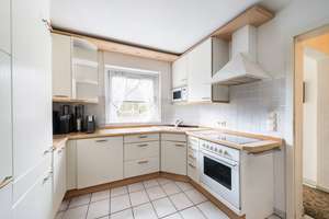 Charmantes Reihenmittelhaus mit 4 Zimmern und Süd-Garten in ruhiger Wohnlage - Erbbaurecht – Die vollständige Adresse der Immobilie erhältst du vom Anbieter., 81247 Obermenzing, München – Vorschaubild 4
