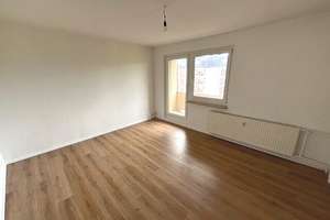 Einziehen und WOHLfühlen! – Auerbachstr. 80, 7549 Lusan-Brüte, Gera – Vorschaubild 2