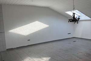 Freundliche 2-Zimmer-Dachgeschosswohnung inkl. Einbauküche in Pforzheim – Luisenstraße 28, 75172 Weststadt, Pforzheim – Vorschaubild 5