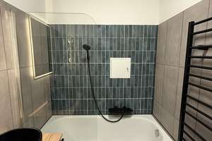 Erstbezug nach Sanierung: 2-Zimmer-Altbauwohnung mit Balkon, Aufzug & Einbauküche direkt am Dom – 39104 Altstadt, Magdeburg – Vorschaubild 2