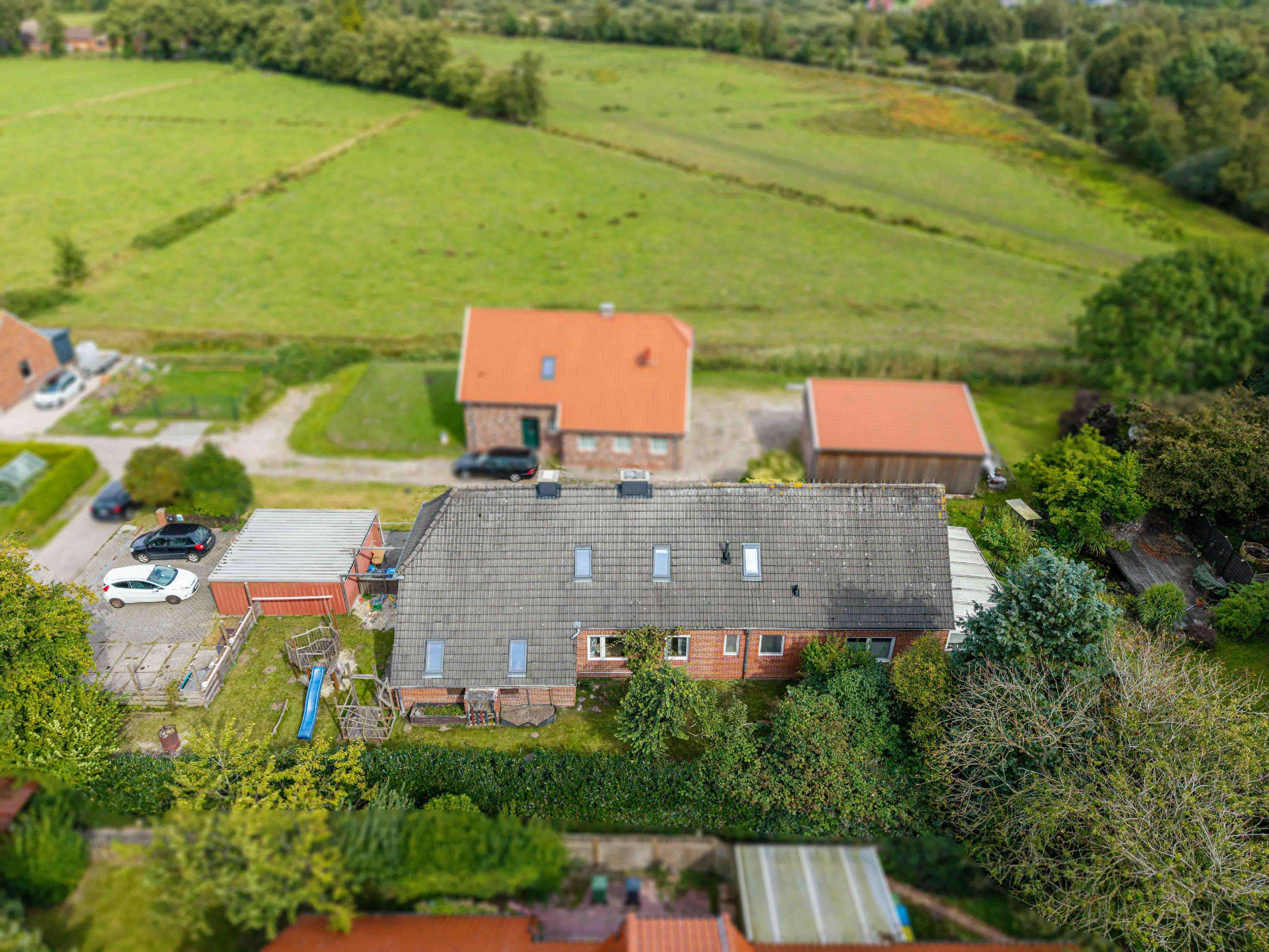 Fehnhaus-Hälfte in ruhiger Lage mit Garten und Ausbaupotenzial, Aurich Kreis – Bild 2