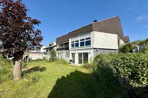 Architektonisches Wohnerlebnis: Einfamilienhaus in Bretten-Büchig mit Einliegerwohnung und Gartenpa – Karlsruhe (Kreis) – Vorschaubild 2