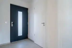 Traumhaftes Neubau REH mit PV-Anlage, hochw. Ausstattung und zukunftsw. Energiekonzept in Denklingen – Leederer Straße 4, 86920 Landsberg am Lech (Kreis) – Vorschaubild 2