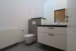 Bismarck-Viertel: exklusives 3-Zimmer-Penthaus mit Dachterrasse und Einbauküche direkt am Park – Von-der-Tann-Str. 45, 86159 Hochfeld, Augsburg – Vorschaubild 8