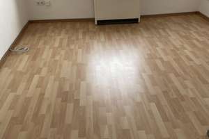 Lichtdurchflutete Wohnung mit Einbauküche - zentral und ruhig gelegen – Hüller Straße 106, 44866 Wattenscheid-Mitte, Bochum – Vorschaubild 2