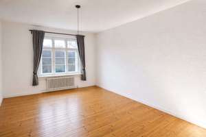 Gepflegte 3-Zimmer-Wohnung mit 74 m², Dielenboden und Einbauküche in beliebter Berliner Lage – Die vollständige Adresse der Immobilie erhältst du vom Anbieter., 10589 Charlottenburg, Berlin – Vorschaubild 3