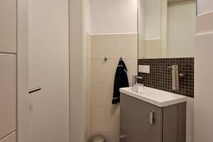 Courtagefrei: Helle und zentral gelegene DG-Maisonette-Wohnung mit Galerie und Sonnenterrasse – Die vollständige Adresse der Immobilie erhältst du vom Anbieter., 22391 Wellingsbüttel, Hamburg – Vorschaubild 14