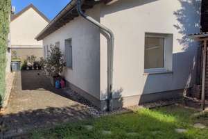 Schönes kleines 2-Zimmer Haus mit Garten