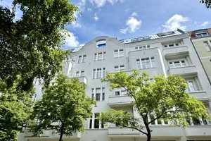 Erstbezug in saniertem Altbau – Berlin – Vorschaubild 1