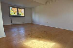 Neuwertige 5-Zimmer Doppelhaushälfte mit Garage und großem Garten in Oberursel (Taunus) – Pfingstweidstraße 53, 61440 Oberursel (Taunus) – Vorschaubild 17