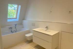 PROVISIONSFREIER VERKAUF ! TOLLE SEHR HELLE NEUE DACHGESCHOSSWOHNUNG MIT TERRASSEN U. LIFT IN P´BERG – John-Schehr-Str. 4, 10405 Prenzlauer Berg, Berlin – Vorschaubild 7