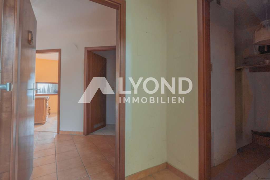 Immobilie in Wurzen - 3-Zimmer-Wohnung mit ca. 82 m² Wohnfläche und Balkon in Wurzen, renovierungsbedürftig - Bild 3