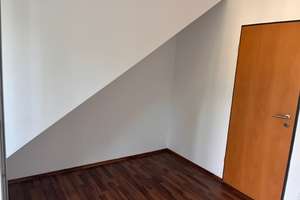 Aufzug! Lichtdurchflutete Dachgeschosswohnung mit Balkon und Fußbodenheizung; zentral jedoch ruhig – Bleichstr. 17, 42651 Solingen-Mitte, Solingen – Vorschaubild 24