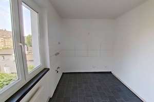Geräumige und gut geschnittene 3-Zimmer-Wohnung mit BALKON und Wannenbad – Friedrich-Engels-Str. 46, 47169 Marxloh, Duisburg – Vorschaubild 7