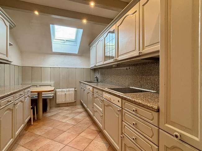 Immobilie in Murnau am Staffelsee - Murnau: 3-Zimmer-Dachgeschosswohnung im Landhausstil mit Balkon - Bild 3