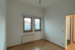 TOP Lage! 2-Zimmer mit Balkon, EBK, Parkett, Aufzug, nördlichen Innstadt – Die vollständige Adresse der Immobilie erhältst du vom Anbieter., 6108 Nördliche Innenstadt, Halle (Saale) – Vorschaubild 9